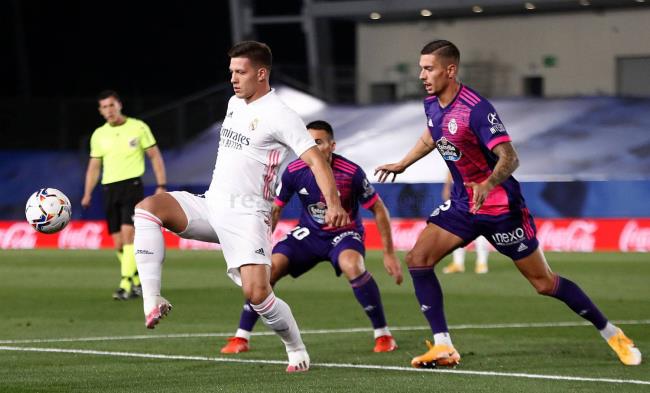 Jovic ante el Valladolid