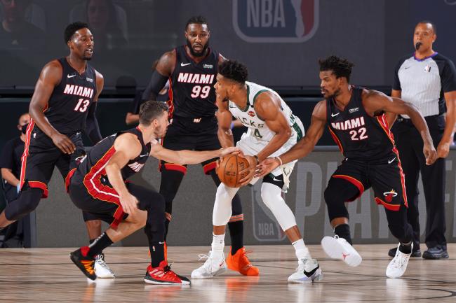 Antetokounmpo y Miami