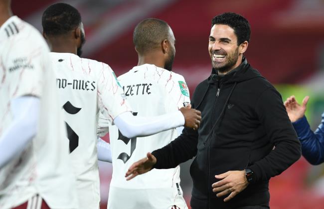 Maitland-Niles y Arteta