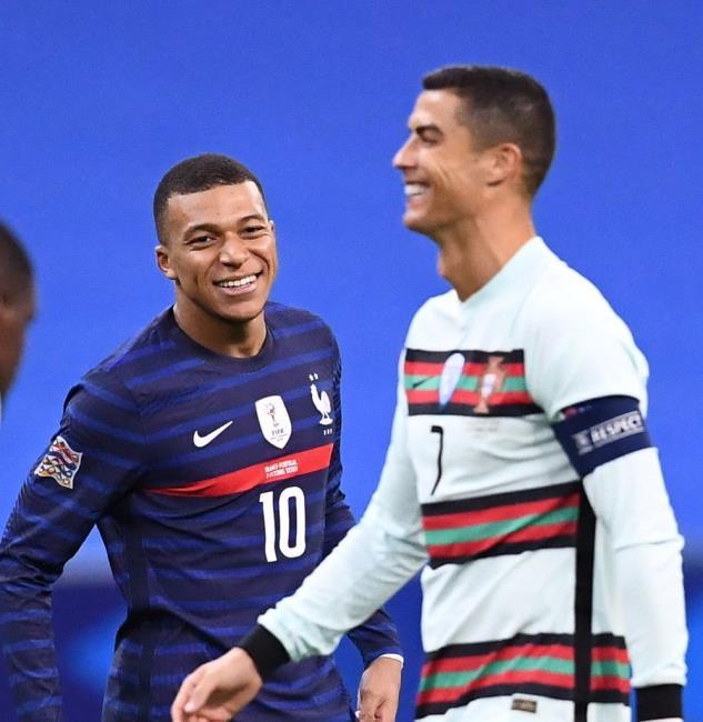 Mbappe y CR7