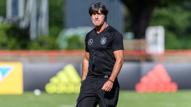 Löw