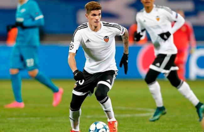 Rodrigo De Paul con el Valencia