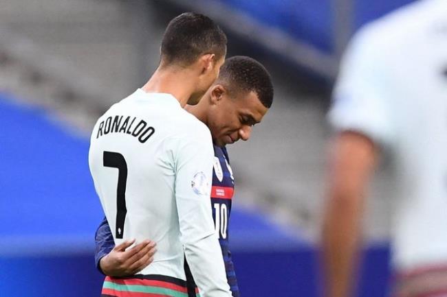 CR7 y Mbappé