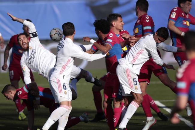 Penalti reclamado por Ramos