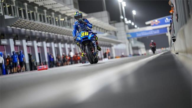 Mir en los boxes de Losail