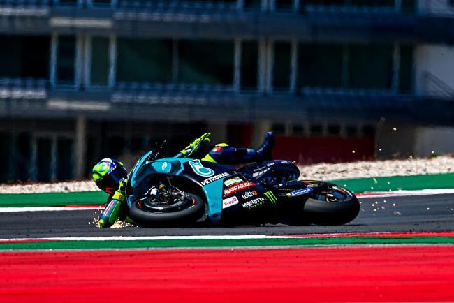 Caída de Valentino Rossi en Portugal