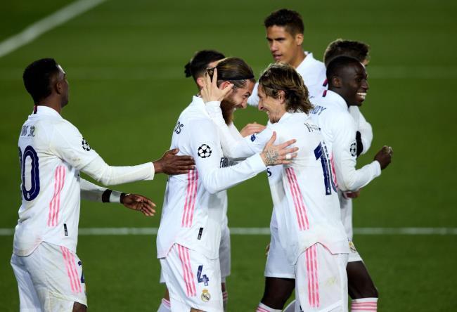 Sergio Ramos y Luka Modric