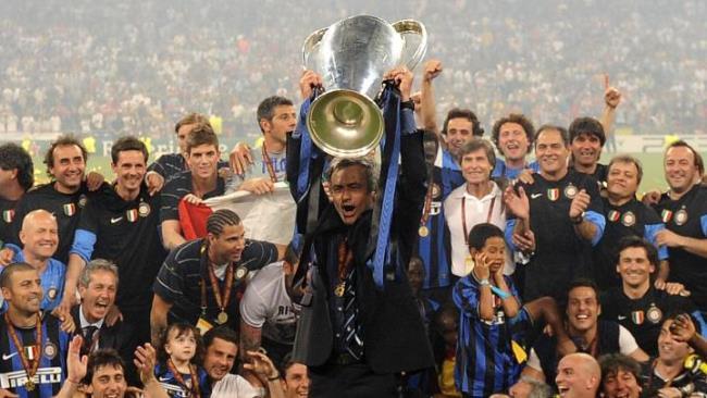 Mourinho y aquella plantilla histórica del Inter de Milán