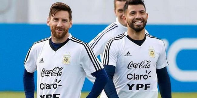 Agüero y Messi con la selección argentina