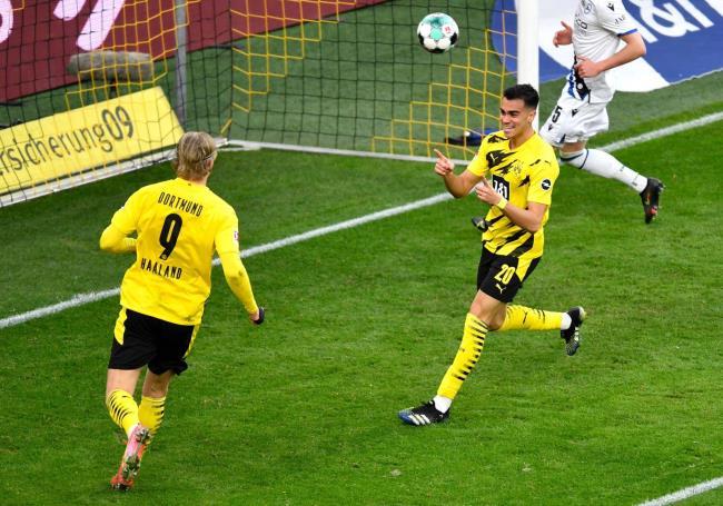 Erling Haaland y Reinier Jesús