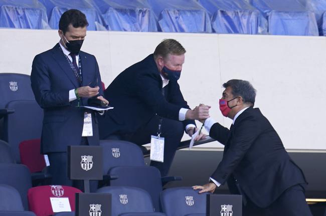 Ronald Koeman y Joan Laporta