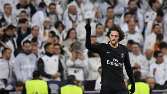 Rabiot con su ex equipo, el PSG