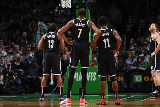 Kevin Durant, Kyrie Irving y James Harden
