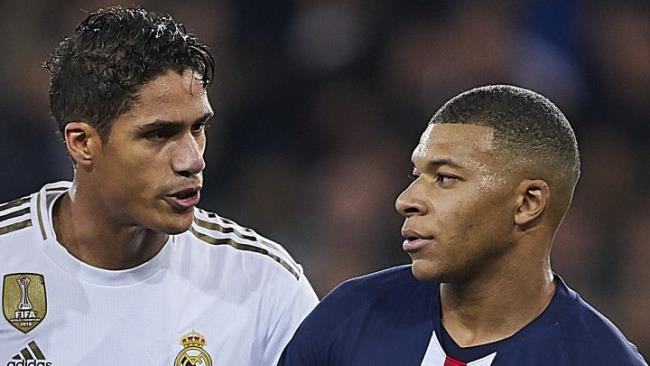 Varane y Mbappé