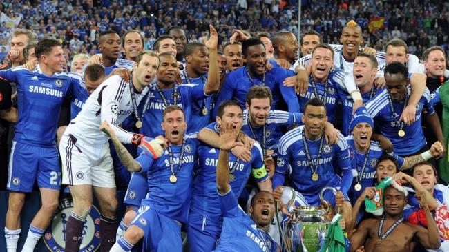 El Chelsea celebrando su primera Champions en 2012