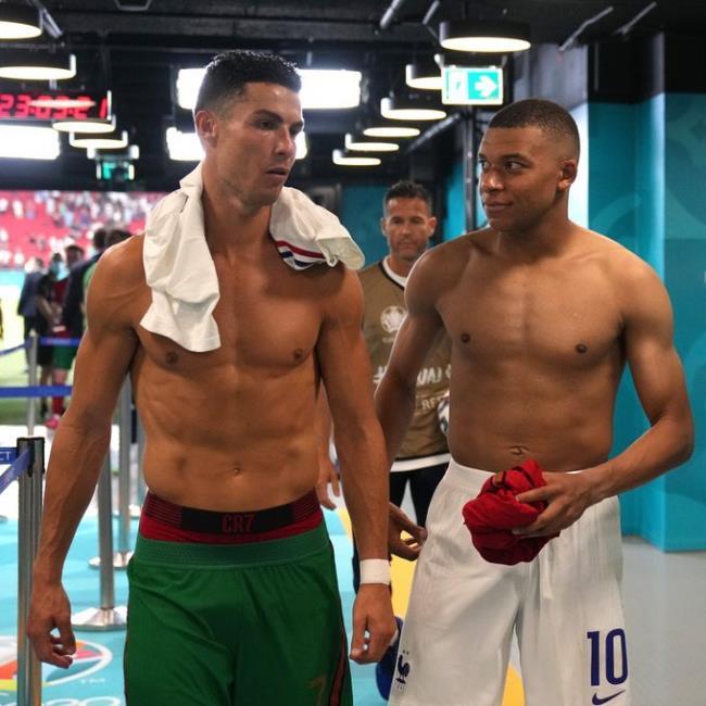 CR7 y Mbappé