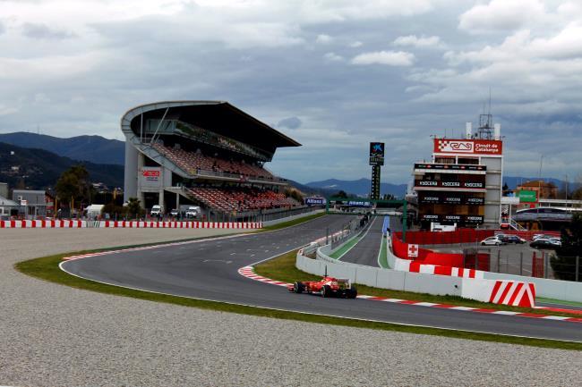 Tribuna principal del circuito de Cataluña