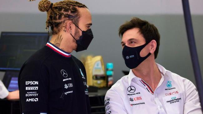 Lewis Hamilton y Toto Wolff