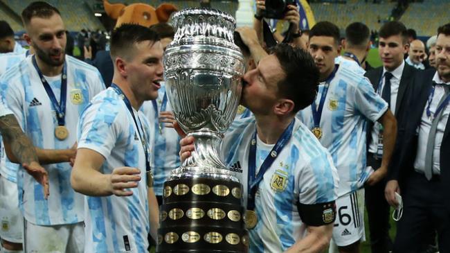 Lionel Messi ha tenido la gloria en sus manos muchas veces, pero nada se compara con alcanzar finalmente su sueño
