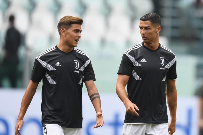 Paulo Dybala y Cristiano Ronaldo
