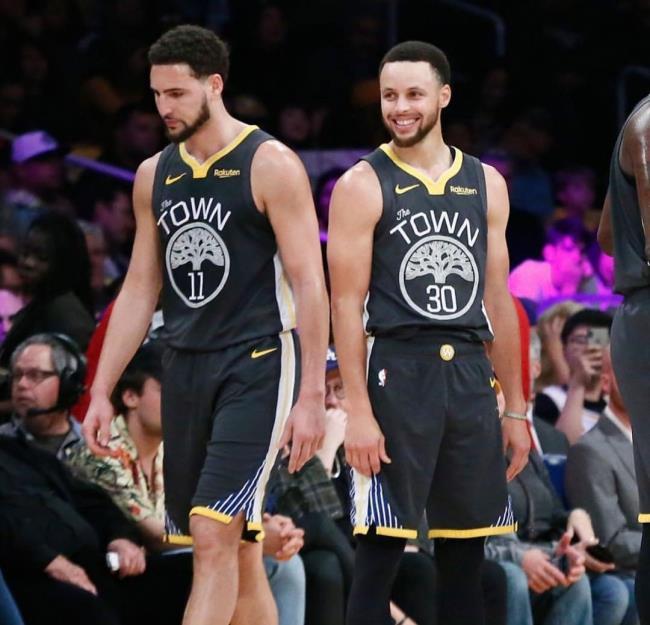 Stephen Curry y Klay Thompson