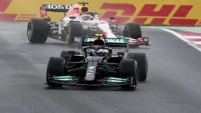 Bottas y Verstappen en Turquía