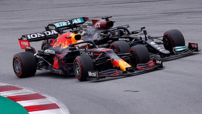 Max Verstappen vs Lewis Hamilton