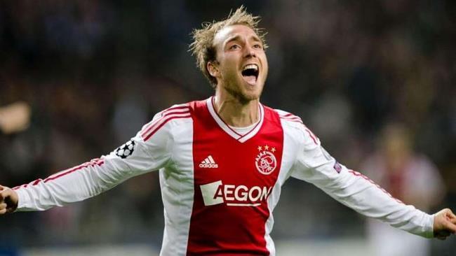 Eriksen celebrando un gol con el Ajax