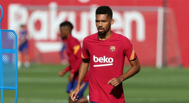 Matheus Fernandes con el Barcelona