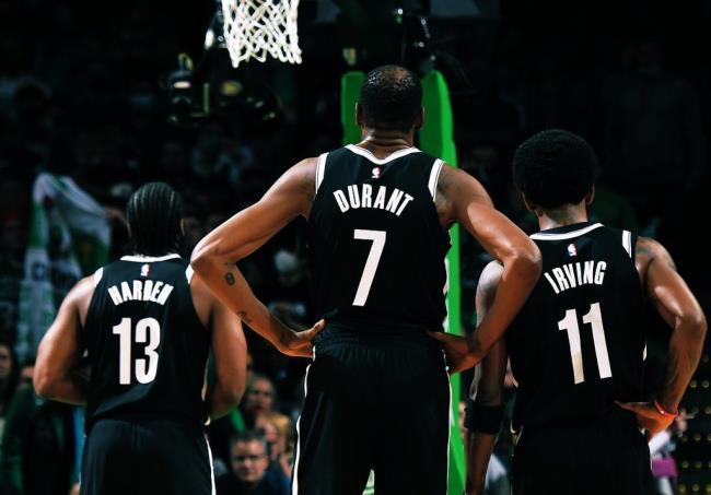 Harden, Durant e Irving