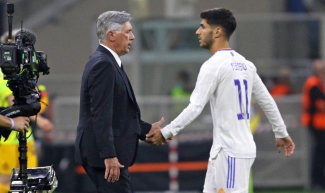Ancelotti y Asensio con el Madrid