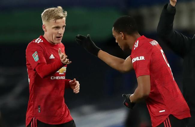 Van de Beek y Martial