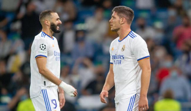 Luka Jovic y Karim Benzema