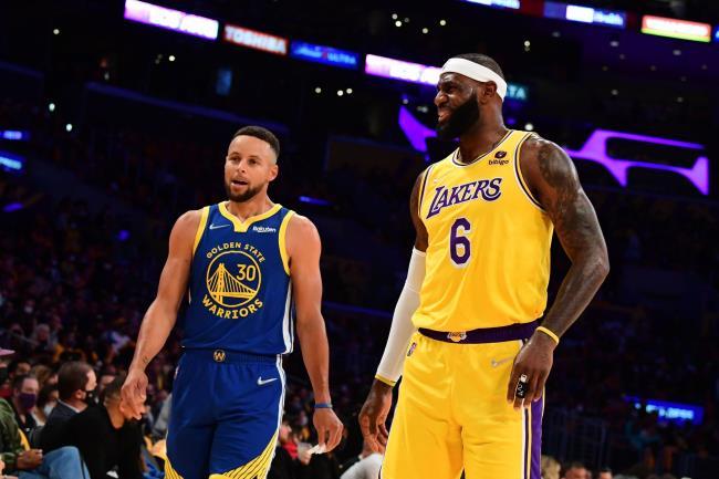 Stephen Curry y LeBron James