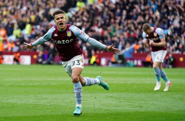 Coutinho celebrando un gol con el Aston Villa
