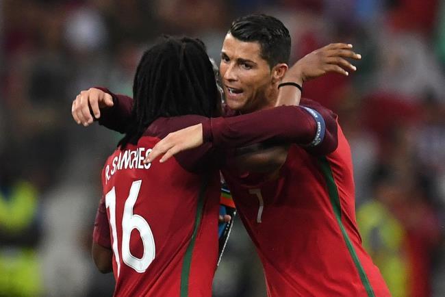 Cristiano Ronaldo y Renato Sanches