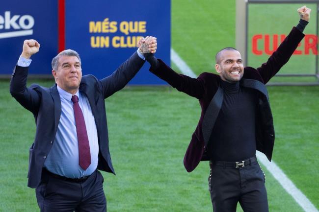 Laporta y Dani Alves