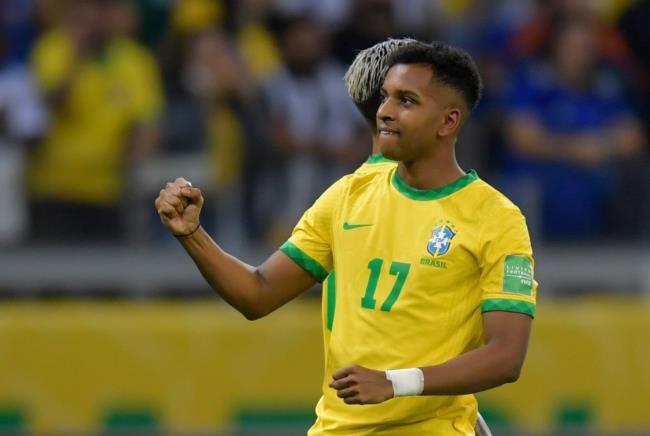 Rodrygo con Brasil