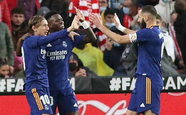 Modric, Benzema y Vinicius