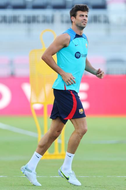 Piqué durante un entrenamiento en pretemporada