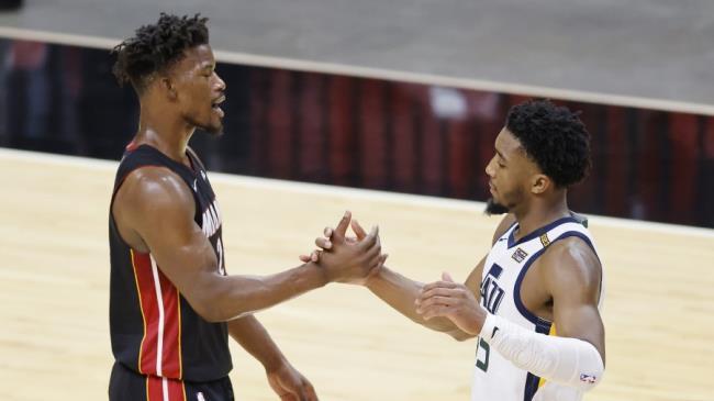 Jimmy Butler y Donovan Mitchell