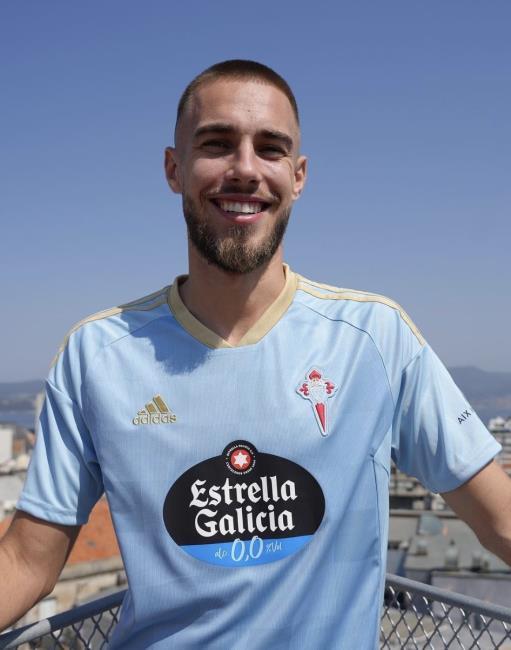 Mingueza con la camiseta del Celta