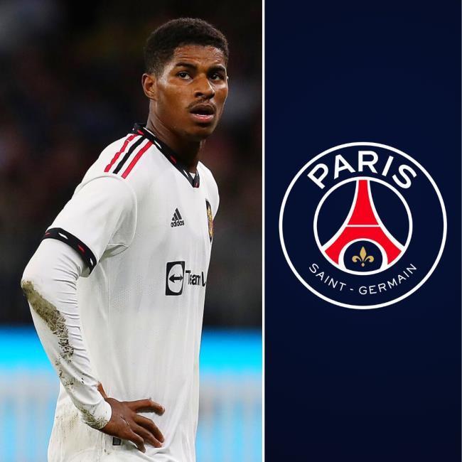Marcus Rashford con el escudo del PSG