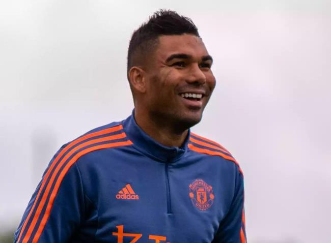 Casemiro entrenando con el Manchester United