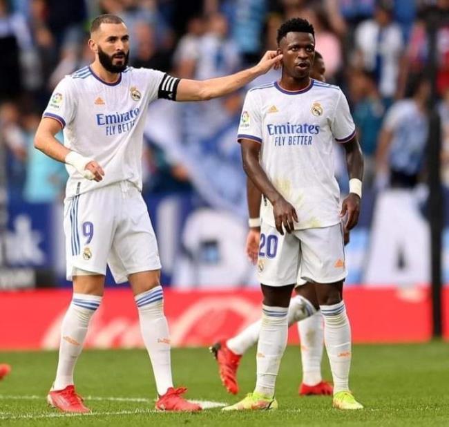 Benzema y Vinicius Jr