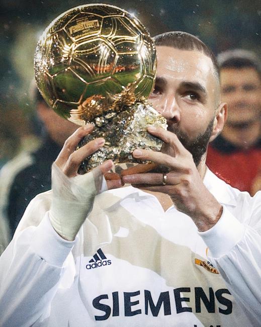 Montaje de Karim Benzema con el Balón de Oro