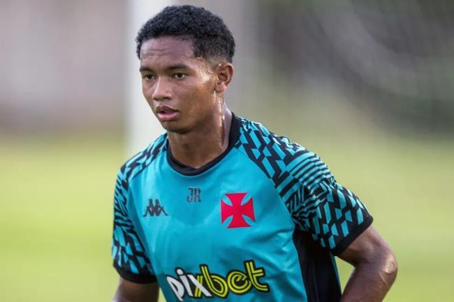 Eguinaldo, futbolista del Vasco da Gama