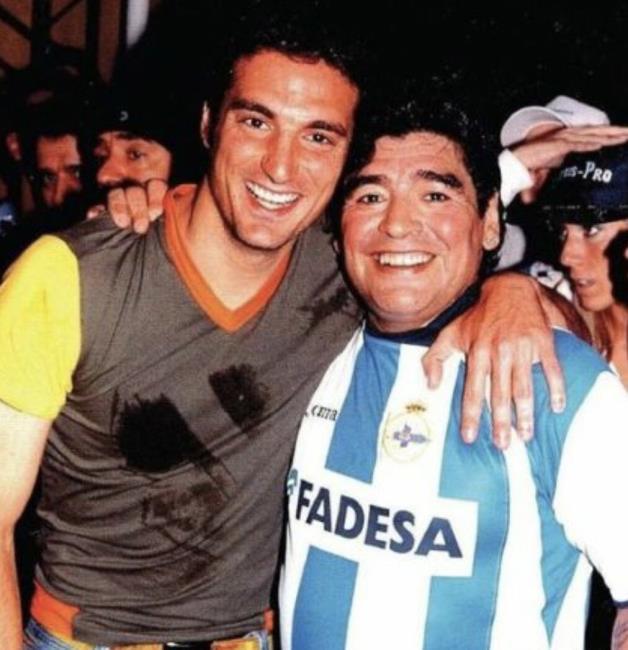 Scaloni y Maradona