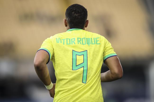 Vitor Roque, futbolista