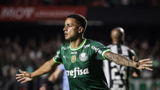 Giovani, futbolista del Palmeiras